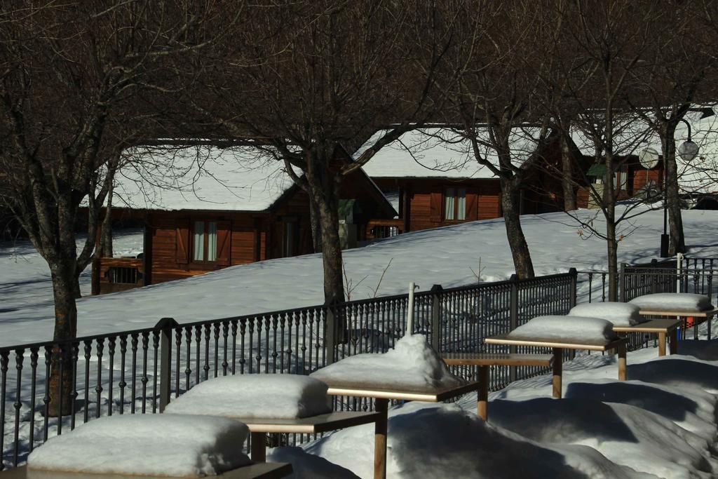 Hotel, Bungalows Y Camping Viu Екстер'єр фото